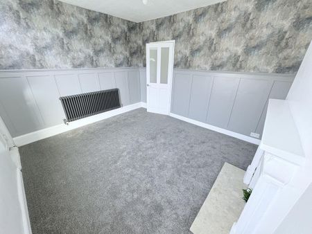 2 bedroom end of terrace house to rent - Photo 5