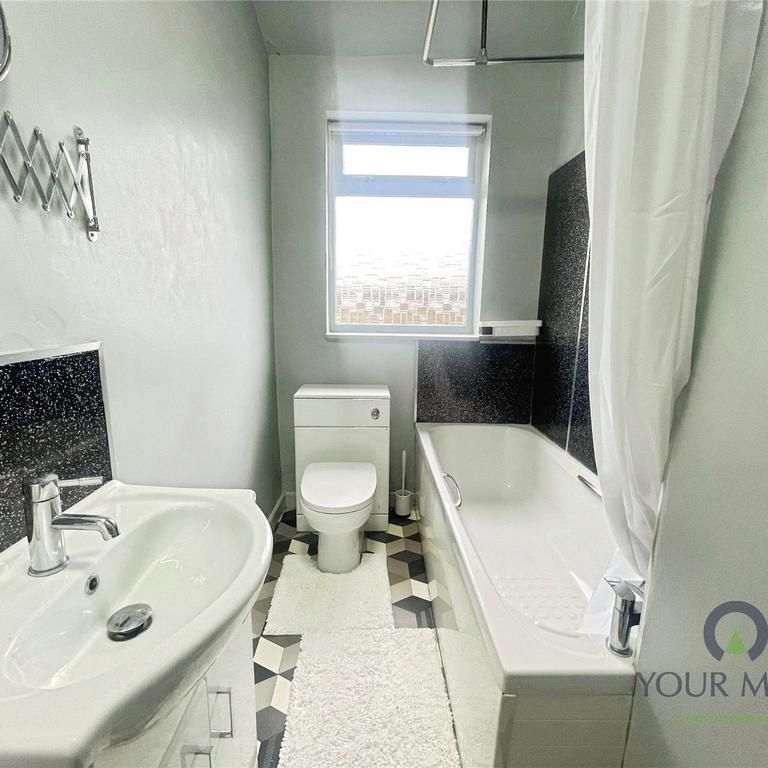 2 bedroom terraced house to rent - Photo 1