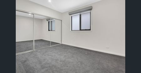 Brand new 4-bedroom home with premium finishes! - Photo 2