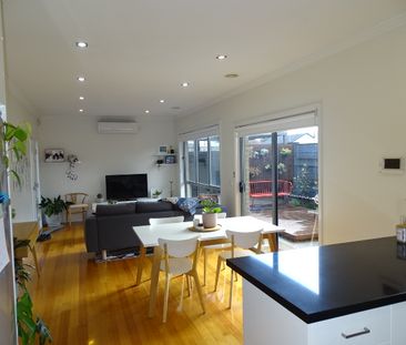 3/130 Daley Street, Glenroy, VIC 3046 - Photo 2