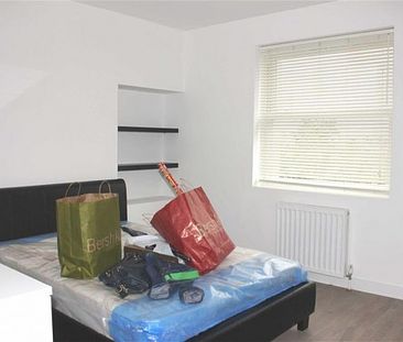 Large 3 bed apartment Thane Villas, N7 - Photo 4