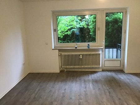 3,5-Zimmer-Wohnung mit Balkon frisch saniert - Photo 2