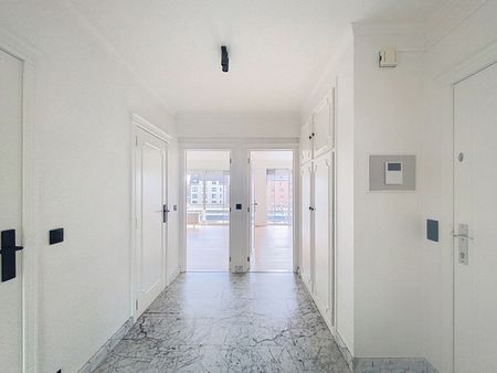 Vernieuwd appartement met 2 kamers centrum Ninove - Photo 2