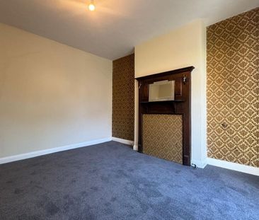 Room in a Shared House, Carnforth Road, SW16 - Photo 3