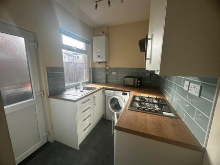 2 BED Terraced House To rent - Photo 4