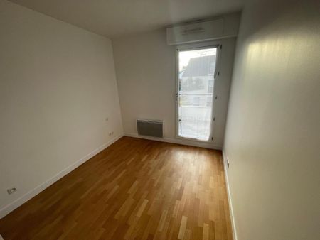 Location Appartement 4 pièces 85m² ISSY LES MOULINEAUX 92130 - Photo 4