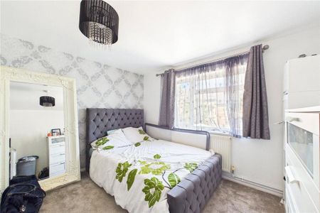 2 bedroom maisonette to rent - Photo 5