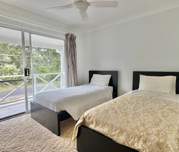 Charming Two-Storey Family Home - Photo 5