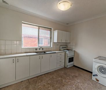 2 Bedroom Unit in the Heart of Campsie - Photo 5