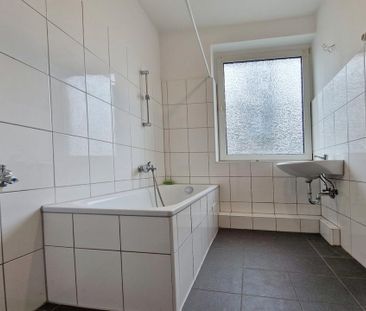 Renovierte 2-Zimmer-Wohnung in ruhiger Gegend - Duisburg-Beeckerwerth! - Photo 4