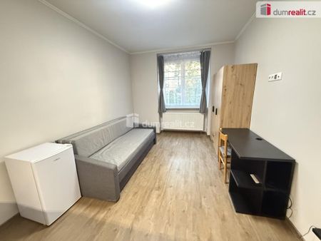 Pronájem bytu 1+kk 25 m2 - Fotografie 5