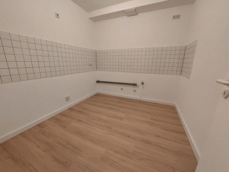 Neu renovierte 2 RWG mit Lift, Bad mit Dusche zu vermieten! - Photo 4