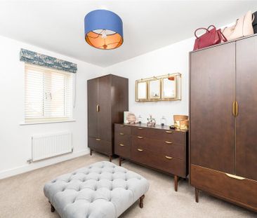 5 bedroom detached house to rent - Photo 3