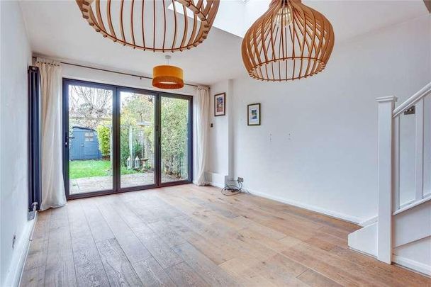 School Lane, Wargrave, Reading, Berkshire, RG10 - Photo 1