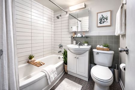 For Lease - 42 Thorncliffe Park Drive Unit# 506, Toronto, Ontario - Photo 5