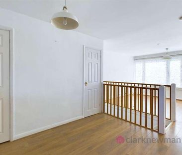 Park Court, Harlow, CM20 - Photo 3