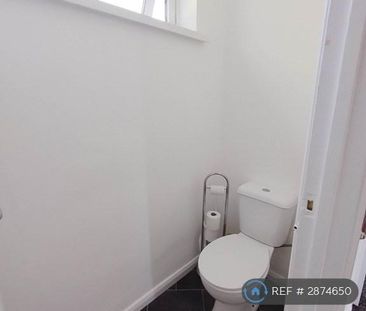 2 bedroom terraced house to rent - Photo 6