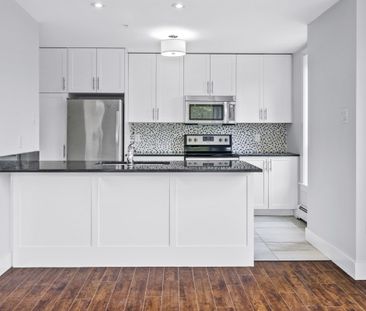 76 Place Apartments - 2 Bedroom - Photo 4