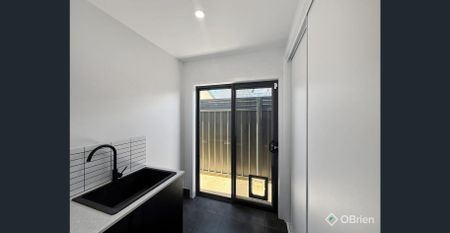 Modern Family Living in Highly Sought-After Riverside Estate - Photo 4