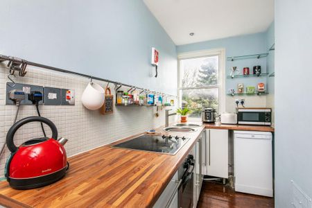 2 bedroom flat to rent - Photo 4