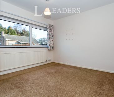 3 bedroom bungalow to rent De Freville Road, Great Shelford, Cambri... - Photo 3