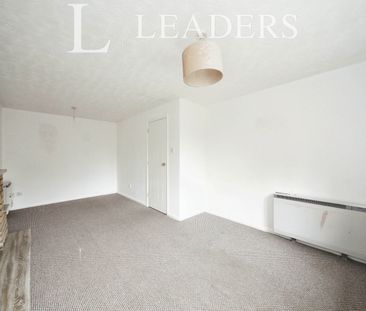 2 bedroom apartment to rent Tennyson Avenue, Houghton Regis, Dunsta... - Photo 1