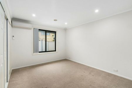 Family Home In Heart Of Bruce - Photo 3