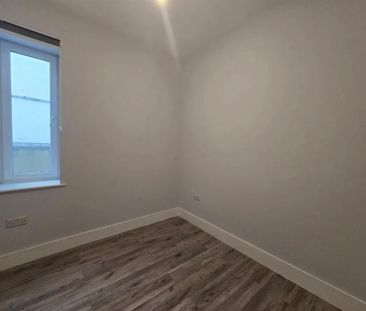 3 Bed Flat, Stuart Crescent, N22 - Photo 2