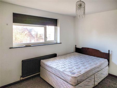 4 bedroom apartment to rent - Photo 3