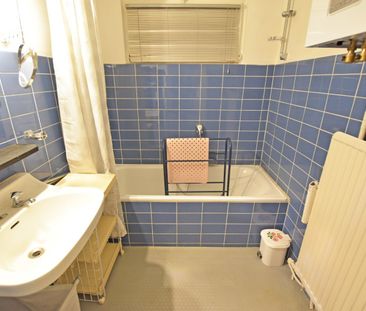 Gemeubeld appartement met zijdelings zeezicht nabij het Driehoeksplein - Photo 3