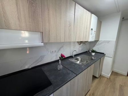 Calle Riojanos, Madrid, Community of Madrid 28018 - Photo 2