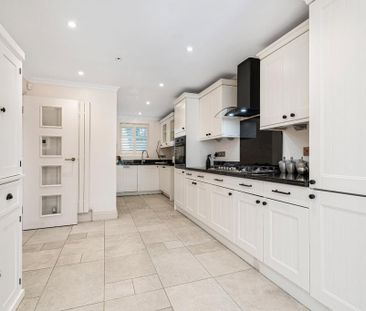 4 bedroom detached house to rent - Photo 6
