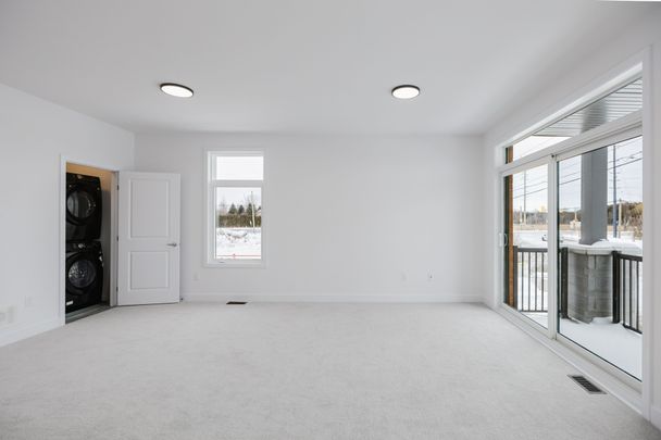 For Lease - 2736 Cedarview Road, Barrhaven, Ontario - Photo 1