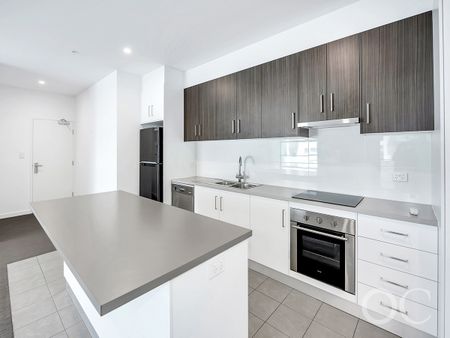 Open the Door to Effortless Living - Photo 4