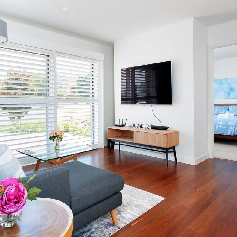Fully furnished luxury 4 bedroom family home - Photo 1
