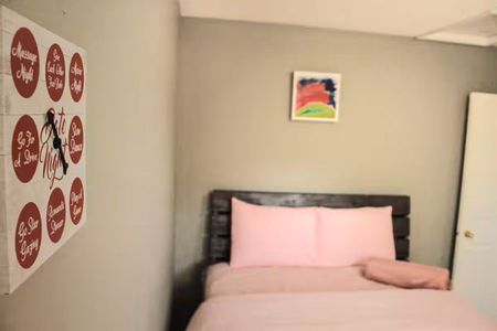 For Lease - 502 Evangeline Avenue, Kingston, Ontario - Photo 5