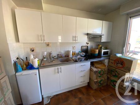 Location Appartement 2 pièces 52m² NICE 06300 - Photo 3