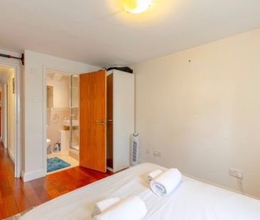 2 Bed Flat, Calder Court, SE16 - Photo 5