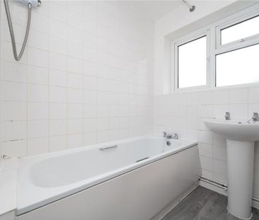 2 bedroom maisonette to rent - Photo 3