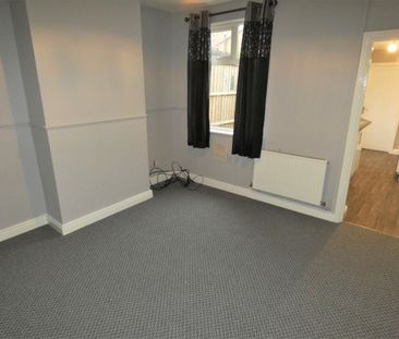 2 bedroom house to rent Livingstone Street, ST6 - Photo 1
