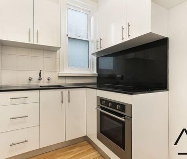 One Bedroom Unit located in Paddington - Photo 3