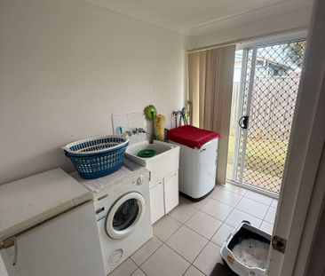 52 Breeze Drive, Bargara QLD 4670 - House For Rent - $650 | Domain - Photo 2
