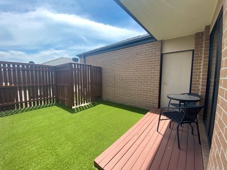 6 Legg Walk, Epping VIC 3076 - Photo 2