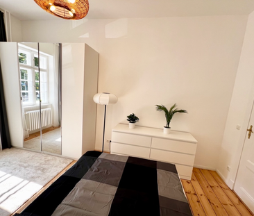 Bezug zum 01.04. - WG-Zimmer in kernsanierter Wohnung mit Balkon - Photo 4