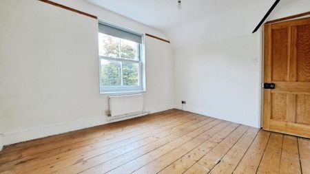 2 bedroom semi-detached house to rent - Photo 3