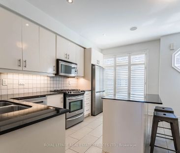 Condo Townhouse For Lease | W9245254 - Photo 6