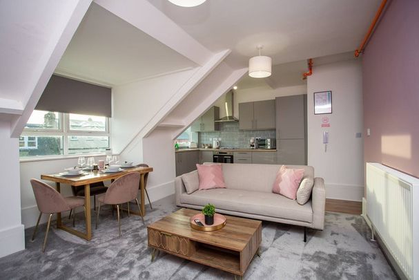 North Parade - Photo 1