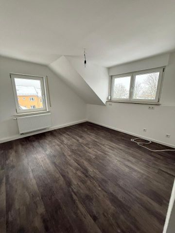 TOP 2 Zi Dachgeschosswohnung in Sulzbach-Rosenberg - Photo 2