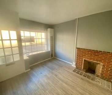 2 bedroom ground floor flat to rent - Photo 1