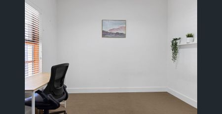 Modern 3 Bedroom Home in Prime Parkside Location - Photo 4